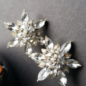 Artificial Crystal Floral Stud Earrings.